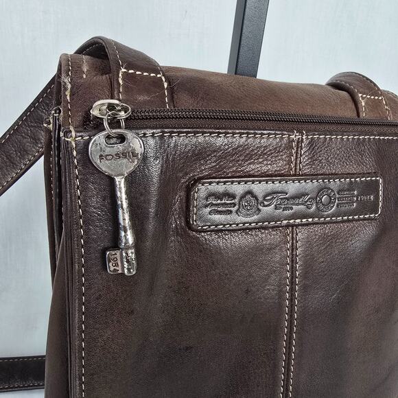 Fossil Vintage Leather Crossbody Brown #75082 - Picture 4 of 16